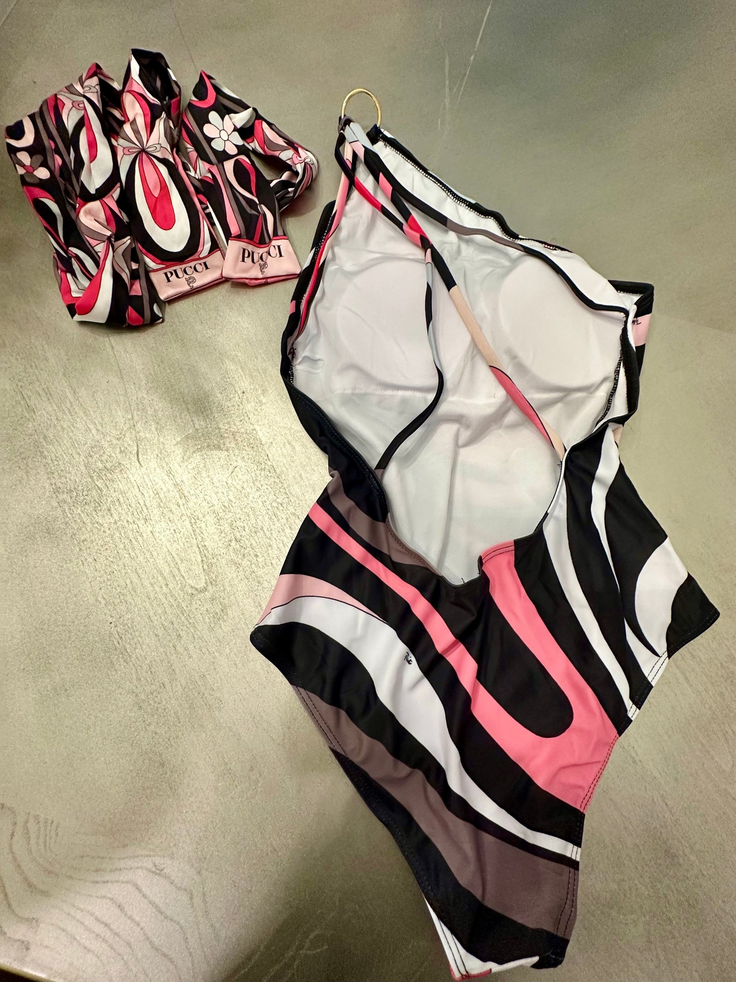 One piece pucci swim suite